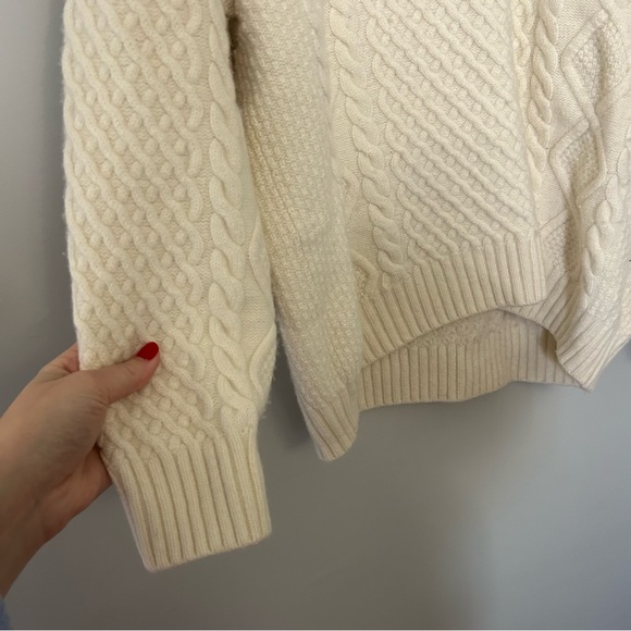 Aritzia Sunday Best Cream Chunky Knit Crewneck Sweater - Picture 4 of 6
